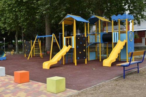 Játszótér építés önkormányzatoknak