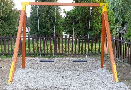 Magánkerti kétüléses hinta